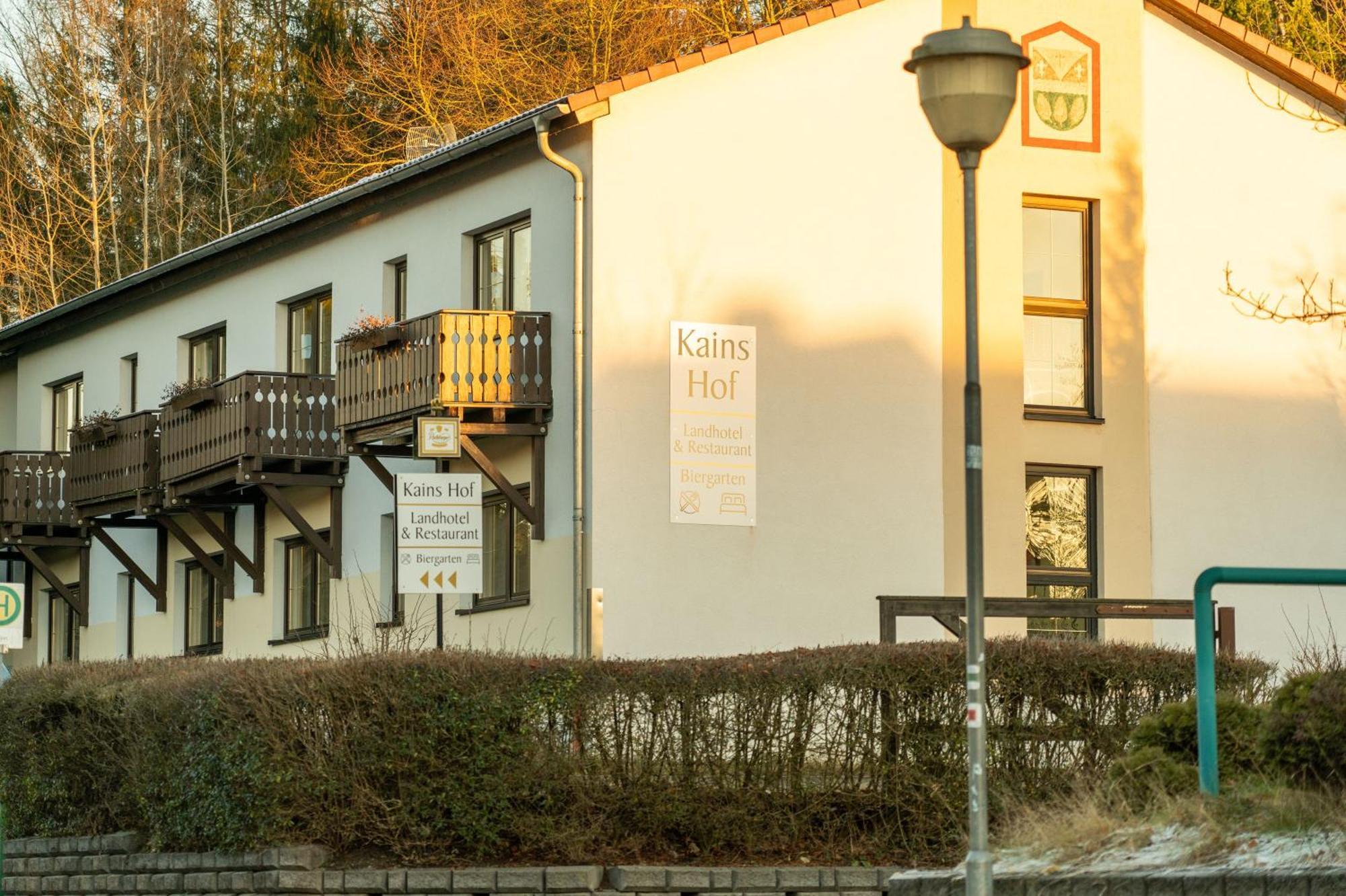 Landhotel&Restaurant Kains Hof Uhlstädt Exterior foto